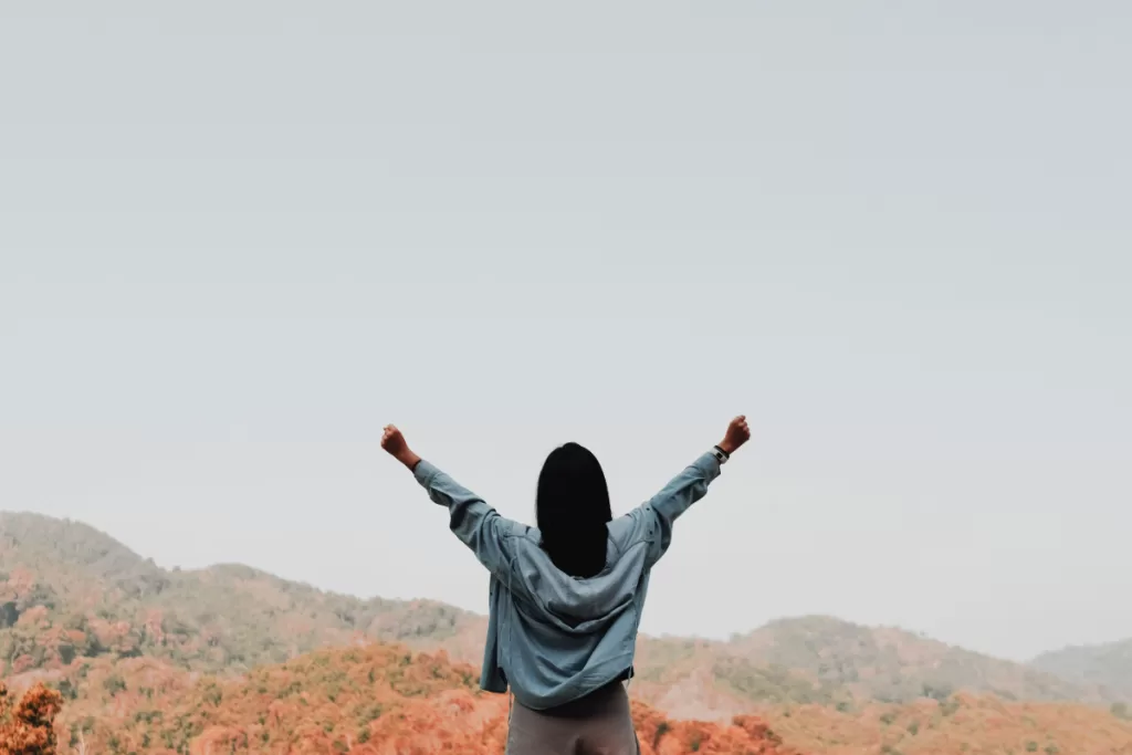 Frases de amor pr&oacute;prio para come&ccedil;ar o dia com for&ccedil;a emocional.