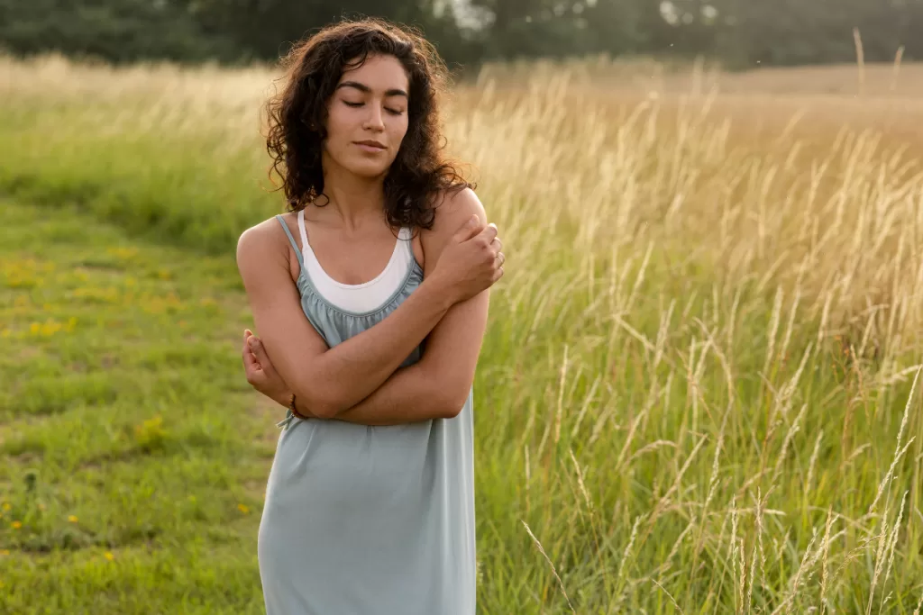 Frases para parar de se criticar e melhorar seu bem-estar emocional todos os dias.