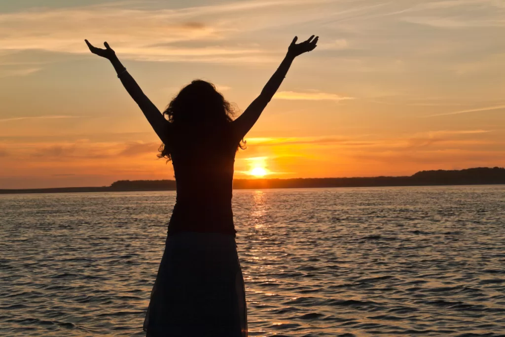 Pequenos h&aacute;bitos di&aacute;rios para recuperar sua energia emocional e se reconectar com seu bem-estar interior.