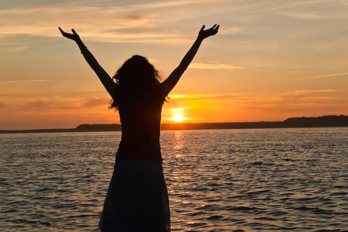 Pequenos hábitos diários para recuperar sua energia emocional e se reconectar com seu bem-estar interior.